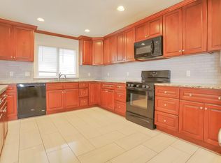 20 Franklin Ave, Wallington, NJ 07057
