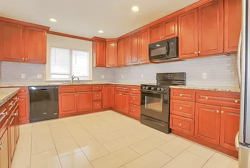 20 Franklin Ave Photo 1