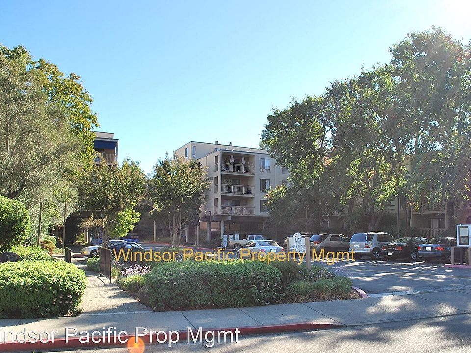 1st image of 320 N Civic Dr APT 505