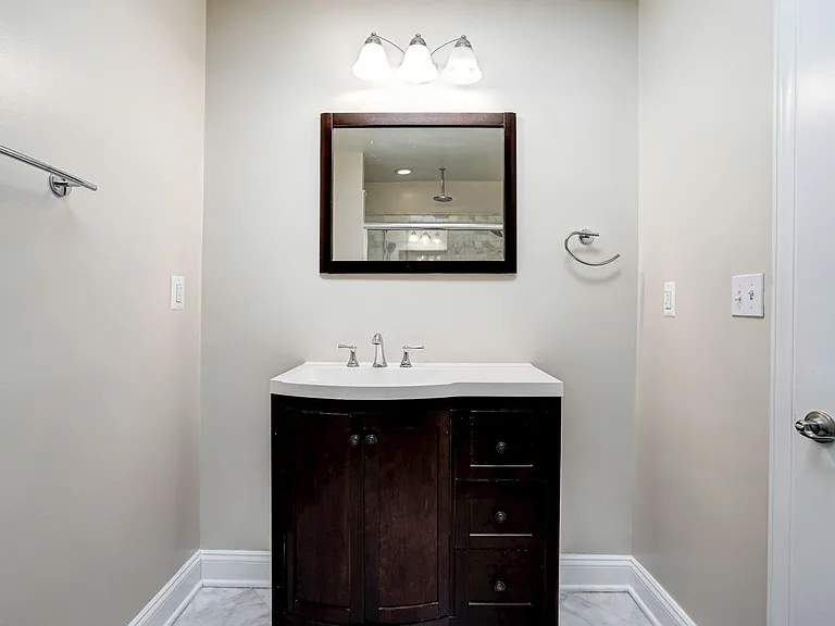 154 T St NE #2 — Photo 11