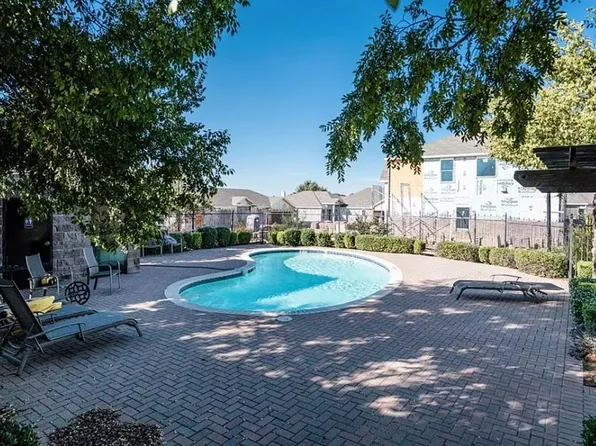 5107 Chesterfield Pl, Arlington, TX 76016