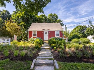 24 Farm Hill Rd, Cape Elizabeth, ME 04107