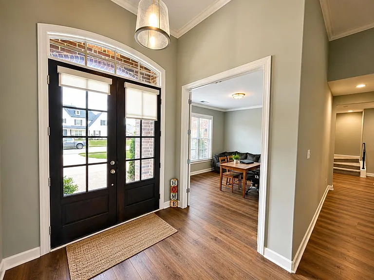 1157 Mountain Side Dr — Photo 2