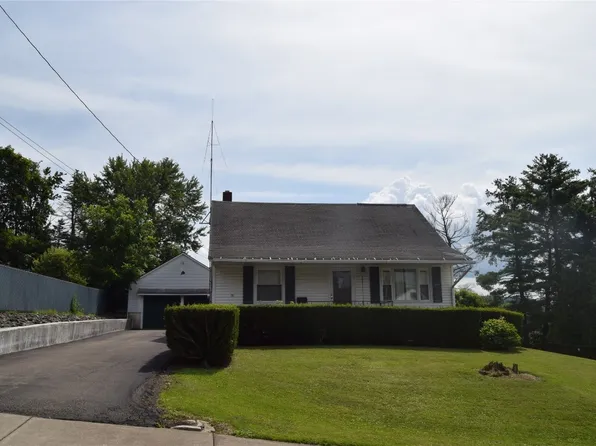 70 Academy St, Johnson City, NY 13790