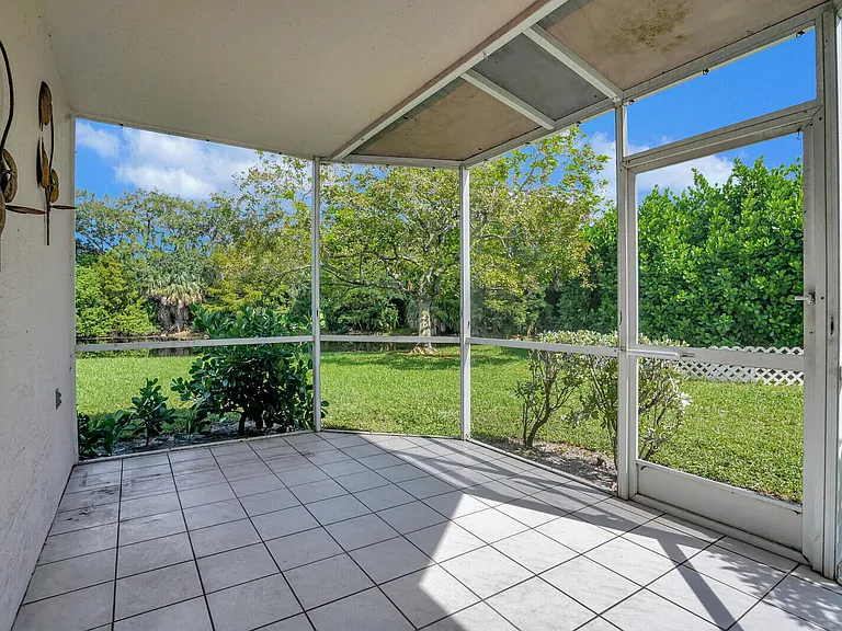 1022 Island Manor Dr — Photo 21