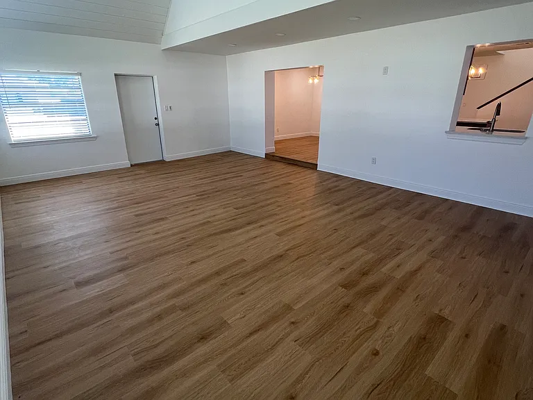 8172 Sanibel Blvd — Photo 14