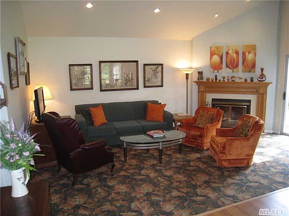 5th image of 2555 Youngs Ave APT 8A