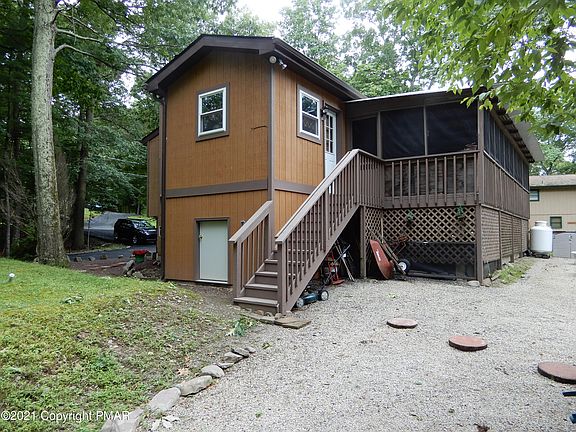 2nd image of 175 Clubhouse Dr