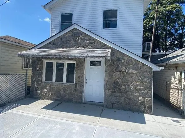 1524 Harding Park, Bronx, NY 10473