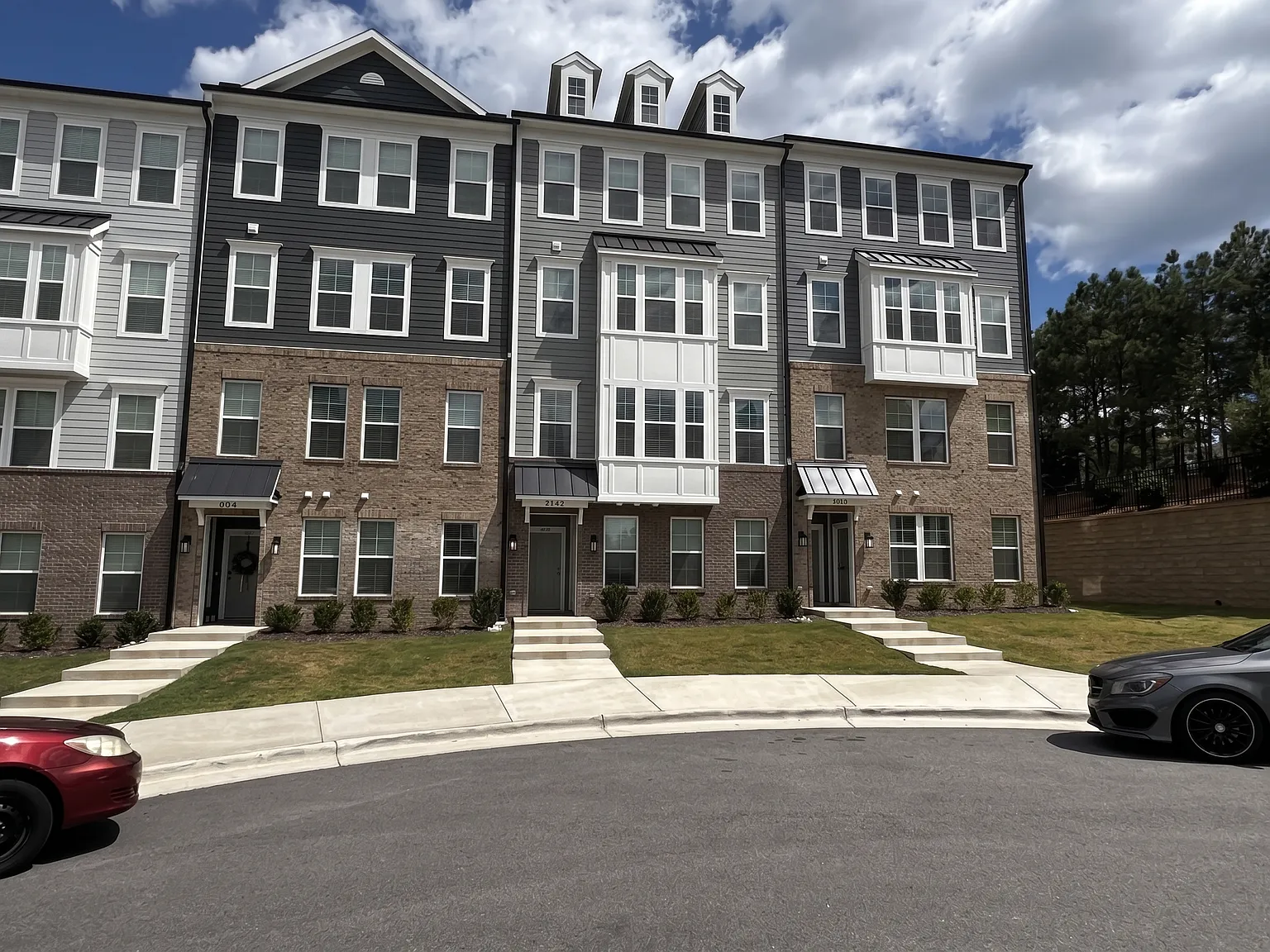 3 bed, 1596 sqft, $1,875 — Photo 2