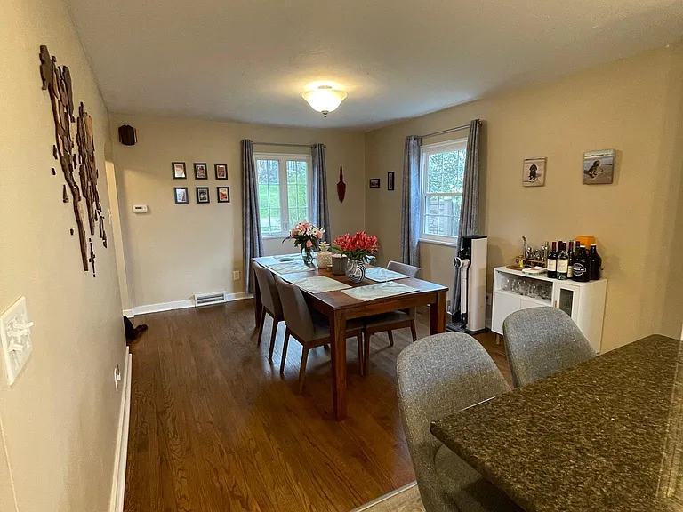 1070 Old Gate Rd — Photo 12