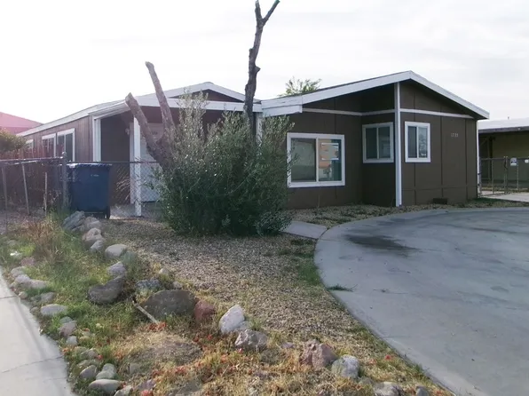 1735 River Gardens Dr, Bullhead City, AZ 86442