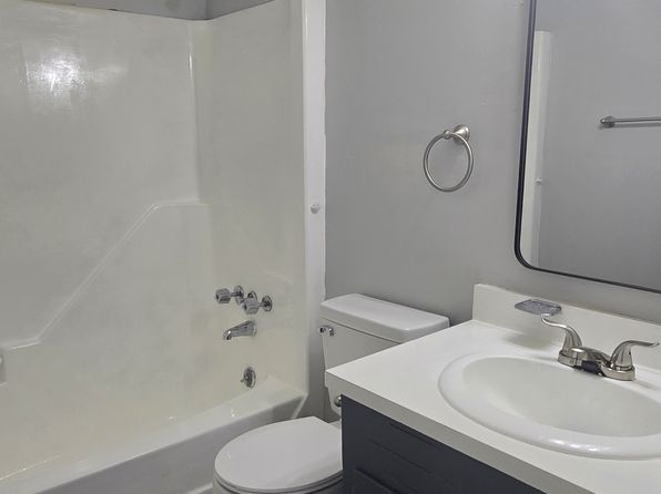 504 Park Ave W APT D