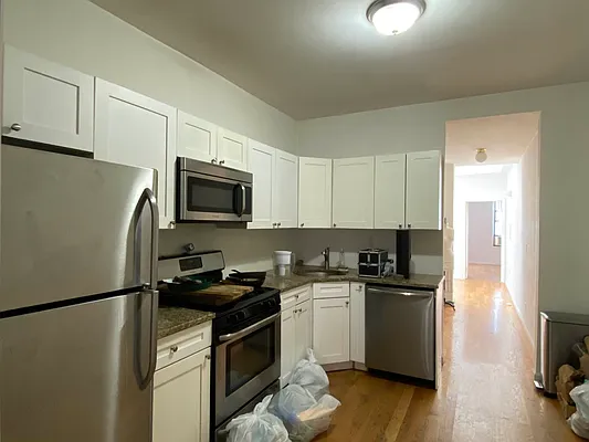 Rented by TheRealEstateCompany.com LLC | media 8