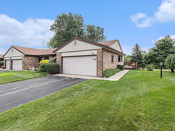 2nd image of 596 Gardenview Dr SW