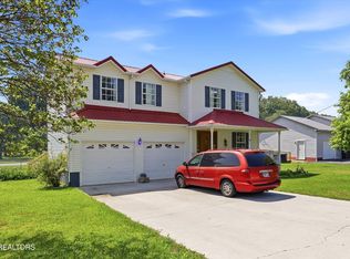 103 Ali Ln, Jacksboro, TN 37757