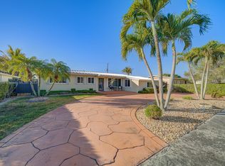 10320 SW 49th St, Miami, FL 33165