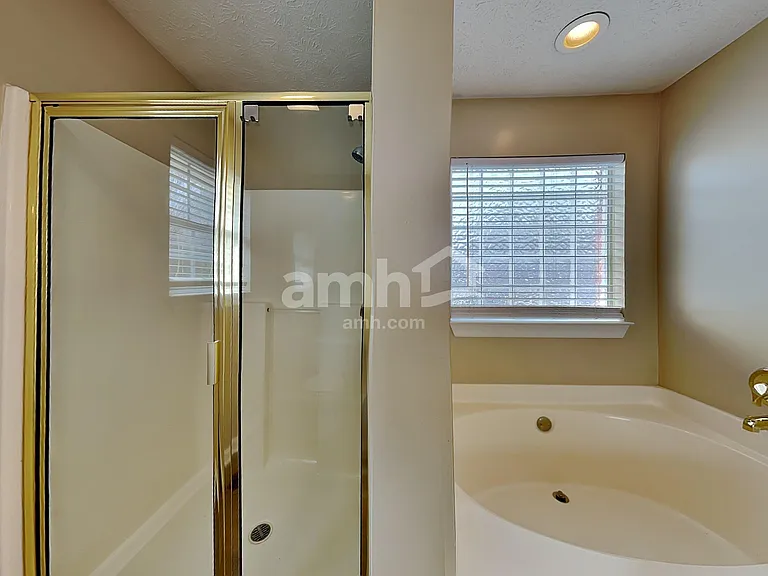1612 E Blairmont Dr — Photo 11