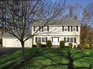 700 Wellington Rd, Ridgewood, NJ 07450