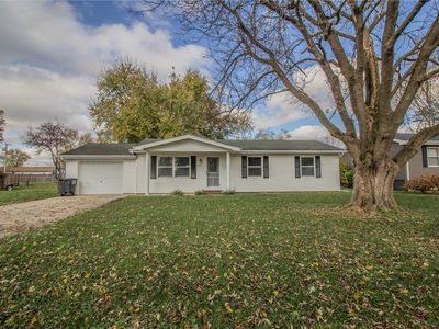 707 Prairie St, Altamont, IL, 62411