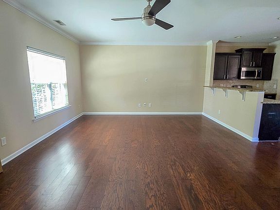 4th image of 1007 Ileagnes Rd