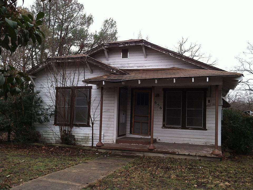 1st image of 656 Forrester St
