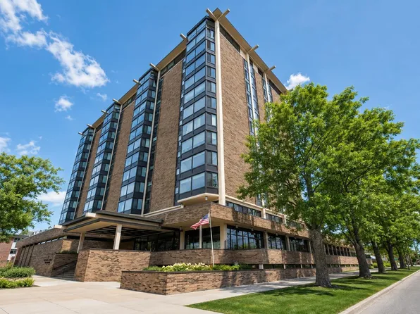 207 5th Ave SW APT 202, Rochester, MN 55902