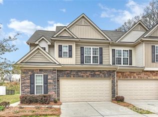 5151 Mount Clare Ln, Charlotte, NC 28210