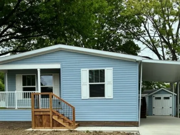 2 Sunrise Blvd #Sun02, Olmsted, OH 44138
