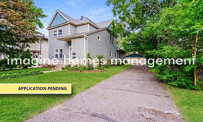 1st image of 3047 Grand St NE #2