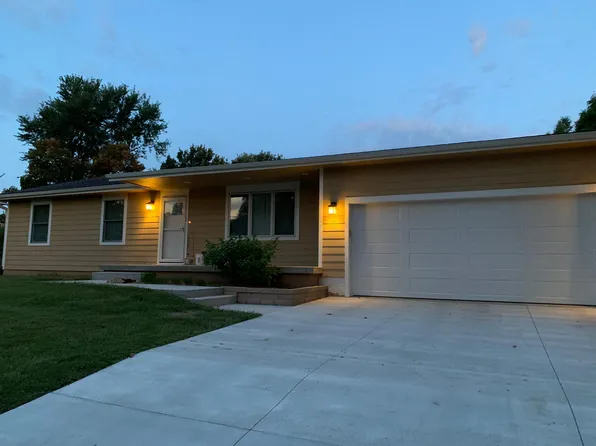 719 De Hoff Dr, Manhattan, KS 66502