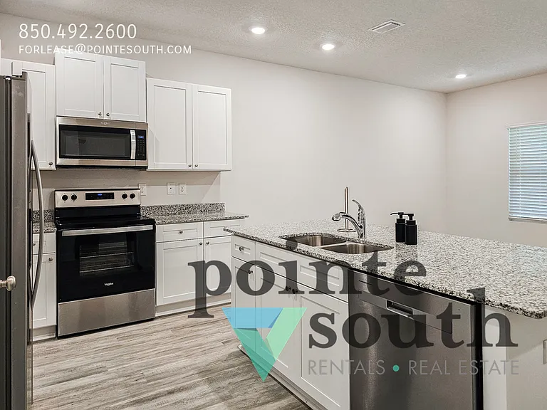 1211 Fairchild Village Dr — Photo 7