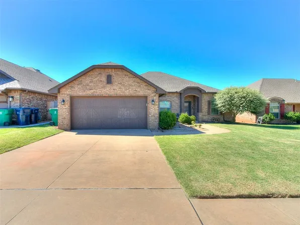 8408 NW 141st Cir, Oklahoma City, OK 73142