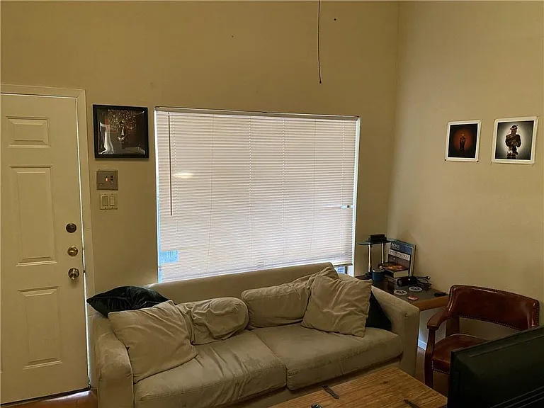 2815 Rio Grande St #206 — Photo 6