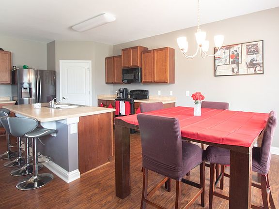 4th image of 222 Flowing Meadows Dr