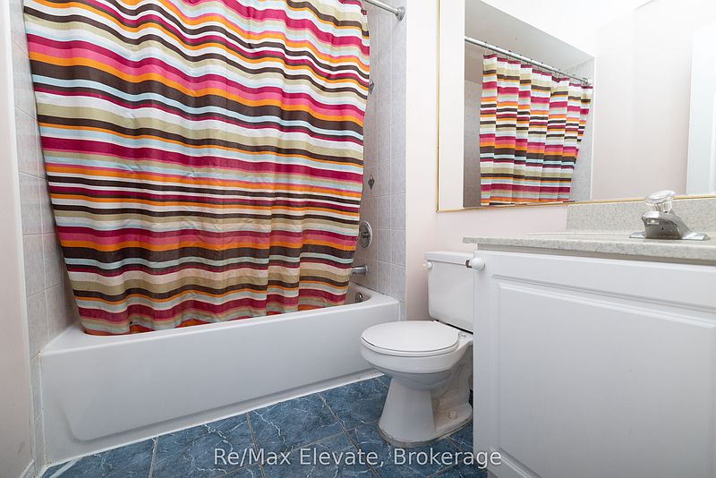 Toronto House for rent - 3 Bedrooms — photo 16