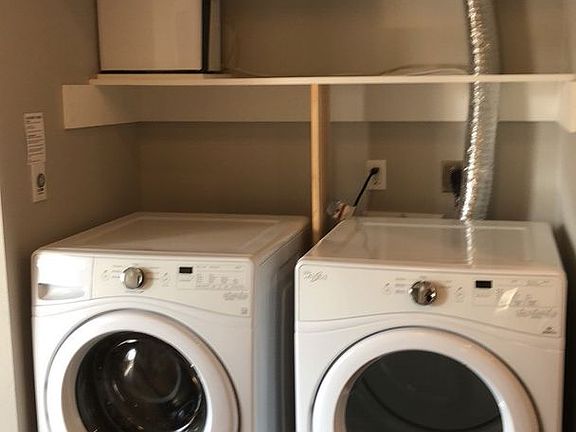4th image of 1117 N Garden St #B01