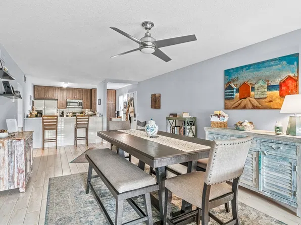 44 Plantation Dr APT 206, Vero Beach, FL 32966