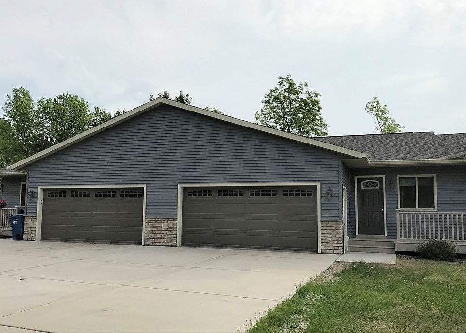 1st image of 925 Emerald Court #A & B