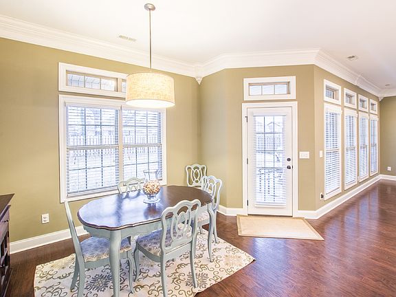 5th image of 234 Danaher Ln NW