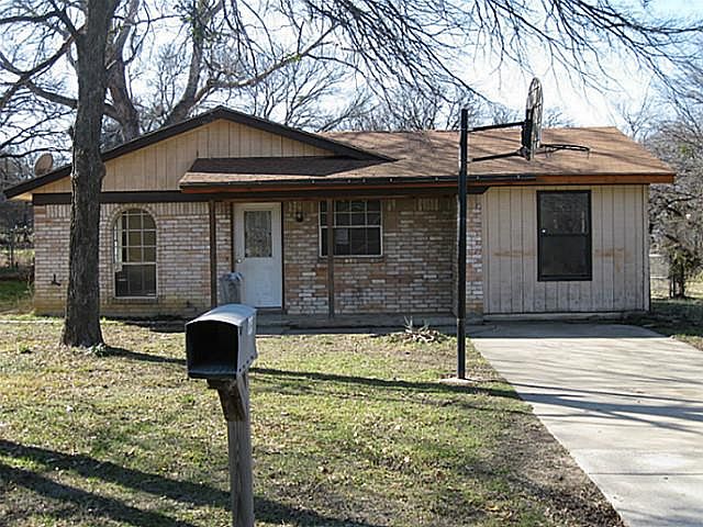 1st image of 7129 Crabtree Ln