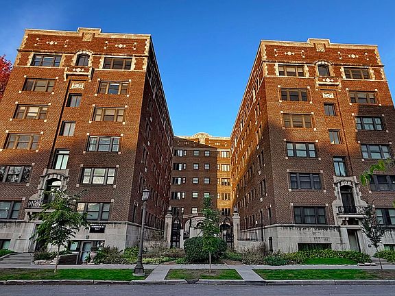 2nd image of 79 Western Ave N APT 606
