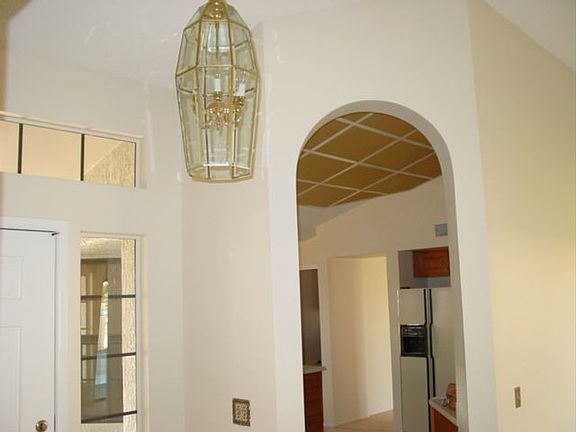 Great open foyer to home