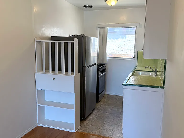 262 S Sycamore Ave #20 — Photo 23