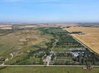 243003 W Boundary Rd, Rocky View County, AB T1X 2J7