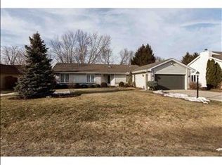 1129 Armstrong Ave, Rockton, IL 61072