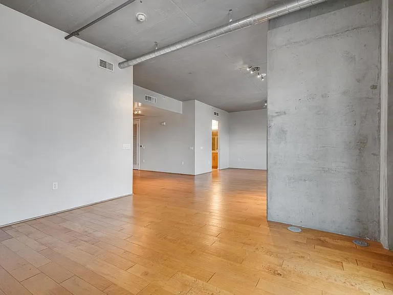 353 E Bonneville Ave #365 — Photo 11