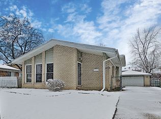 16434 Terry Ln, Oak Forest, IL