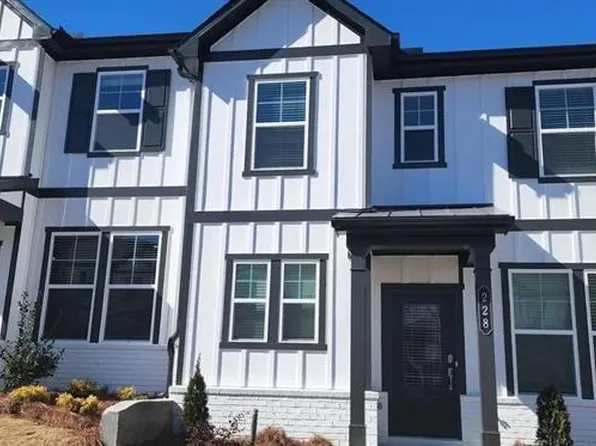 228 Banner Rd, Pendergrass, GA 30567