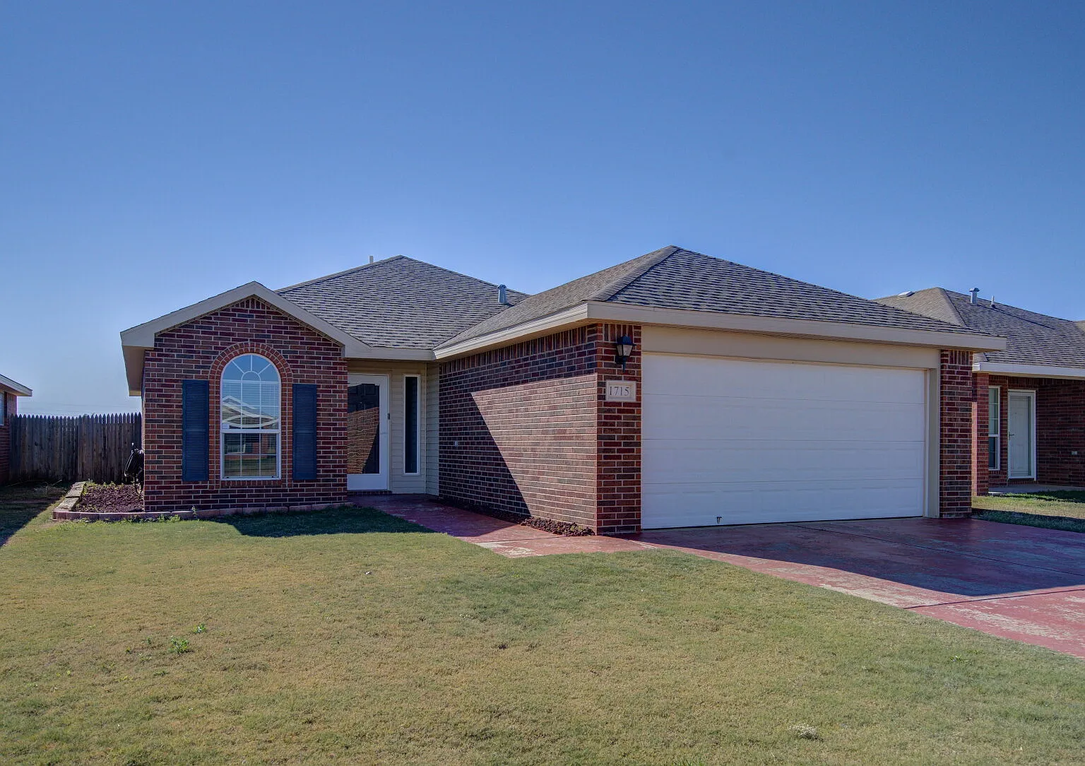 3 bed, 2.0 bath, 1335 sqft, $1,475 — Photo 1